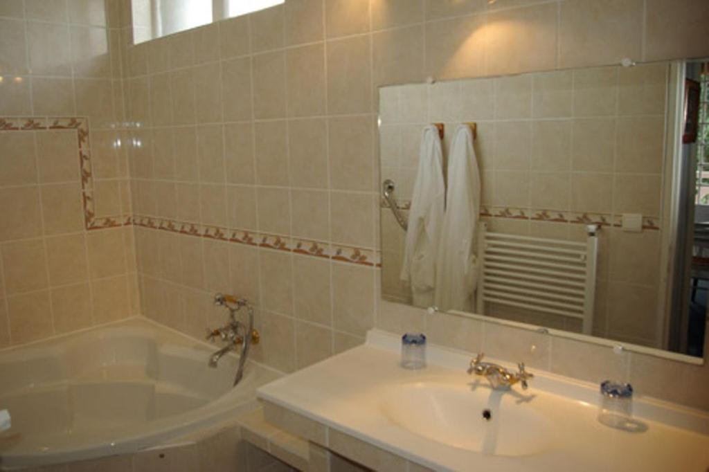 Hotel Auberge Du Clos Normand Martin-Église Habitación foto